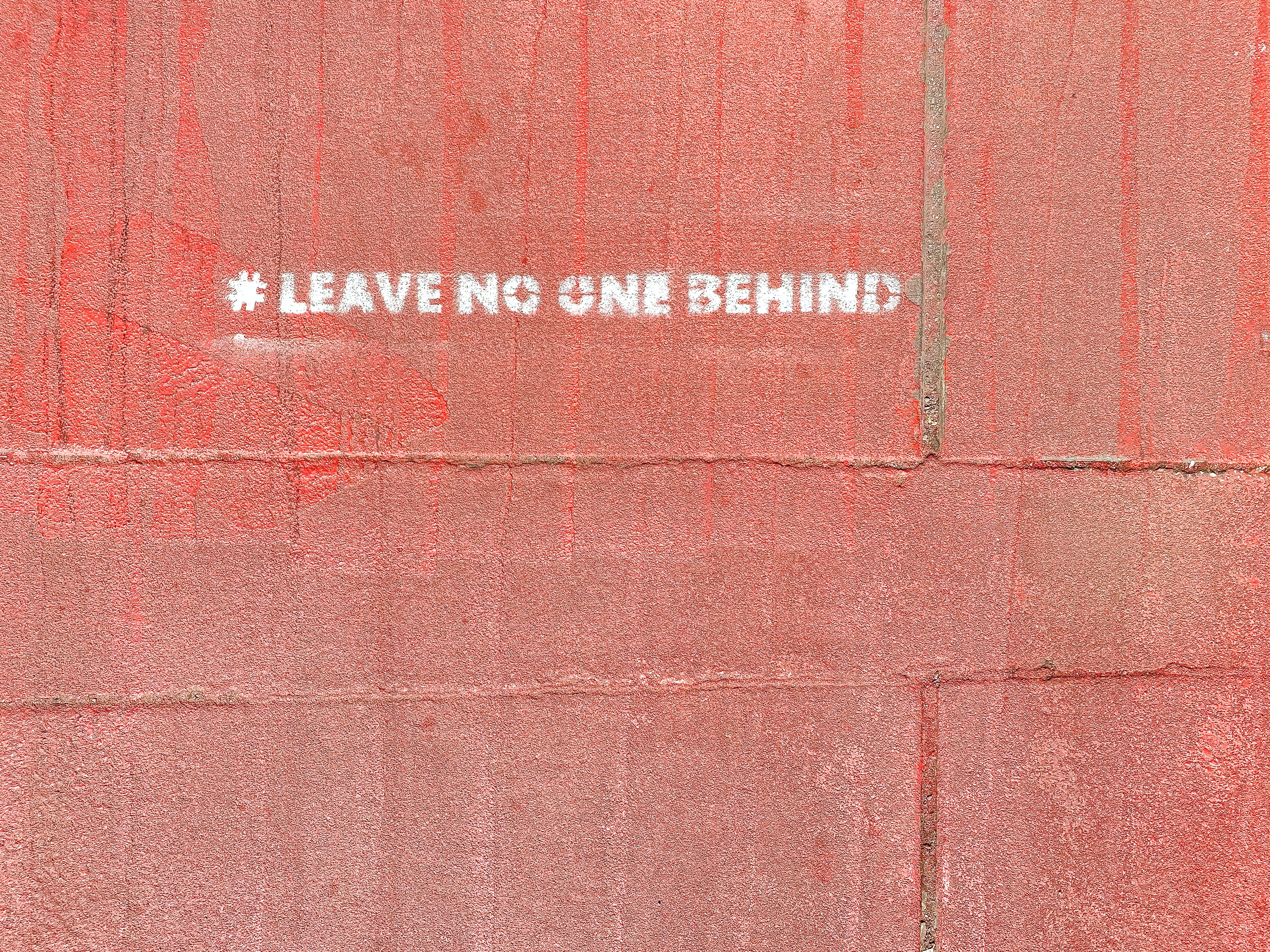 #leavenoonebehind © Etienne Girardet / unsplash.com Leave No One Behind