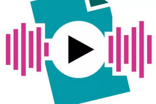 PlayButton auf pinkem Wellen