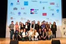 Equal Care Day Gruppenbild Bühne