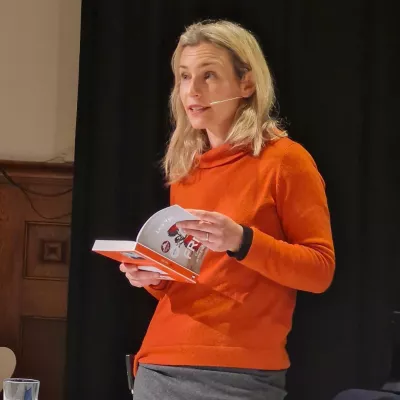 Lea Ypi liest aus 