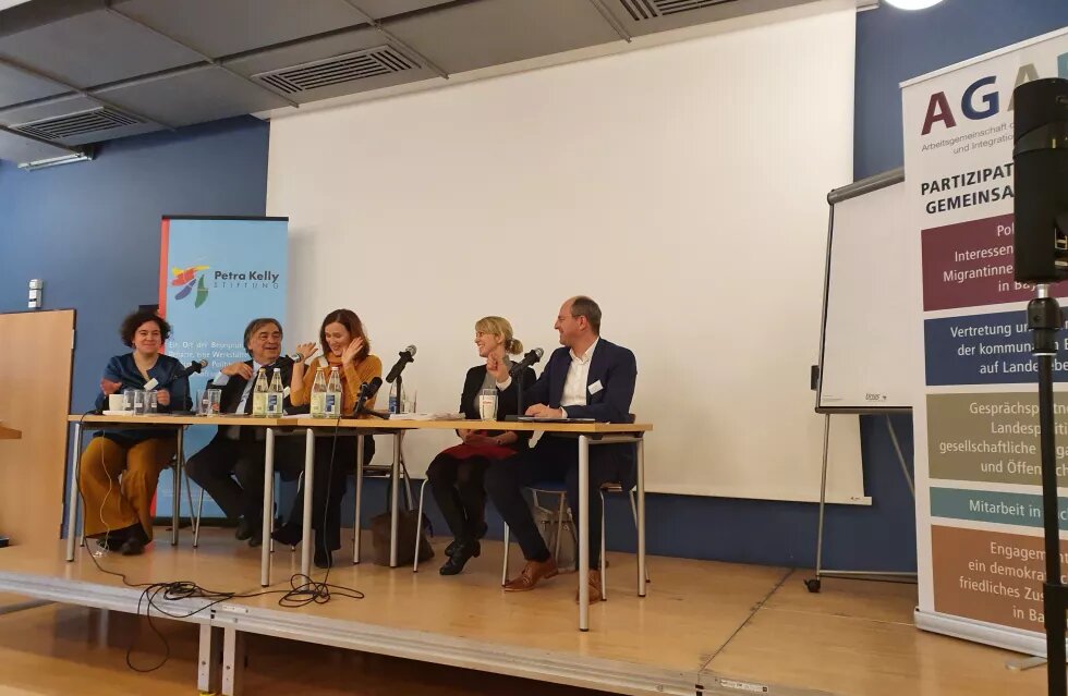 Der Weg über die Kommunen Podiumsdiskussion in Nürnberg mit u.a. Leoluca Orlando