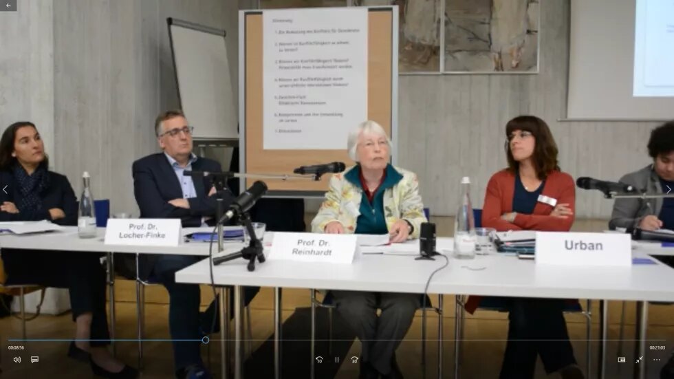 Demokratietagung_BadBoll Podiumsdiskussion und Vortrag mit Frau Dr. Rheinardt